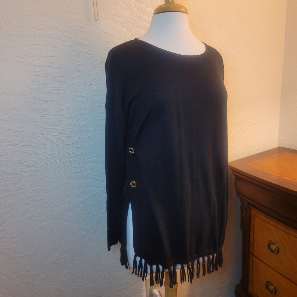 Lilly Pulitzer oversized sweater - Picture 2 of 8